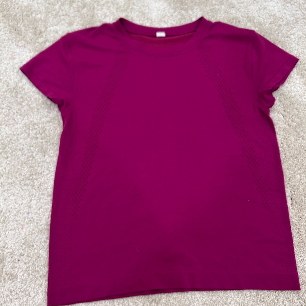 lululemon athletica Magenta train to be tee